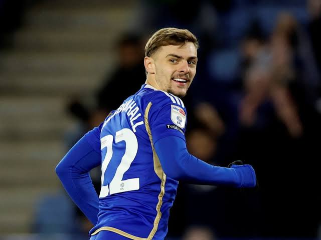 Chelsea To Sign Leicester’s Dewsbury-Hall For £30m