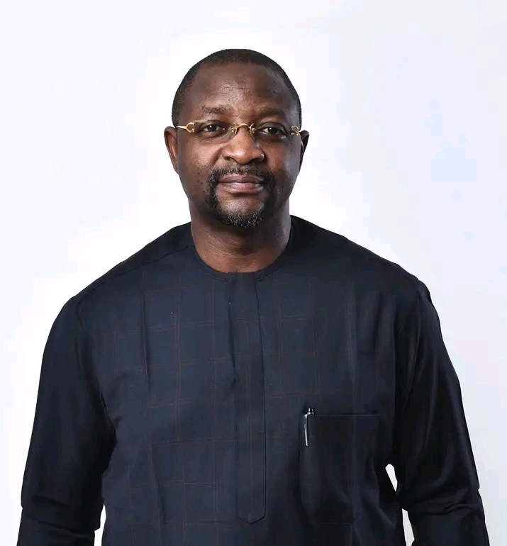 Sunday Dare Commiserates With Governor Makinde Over Brother’s Death