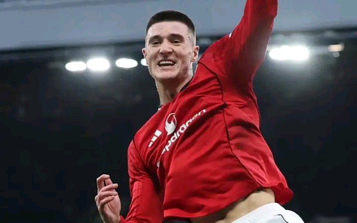 Šeško’s stoppage-time strike seals 3-2 thriller, lifts Man United to fourth under Carrick